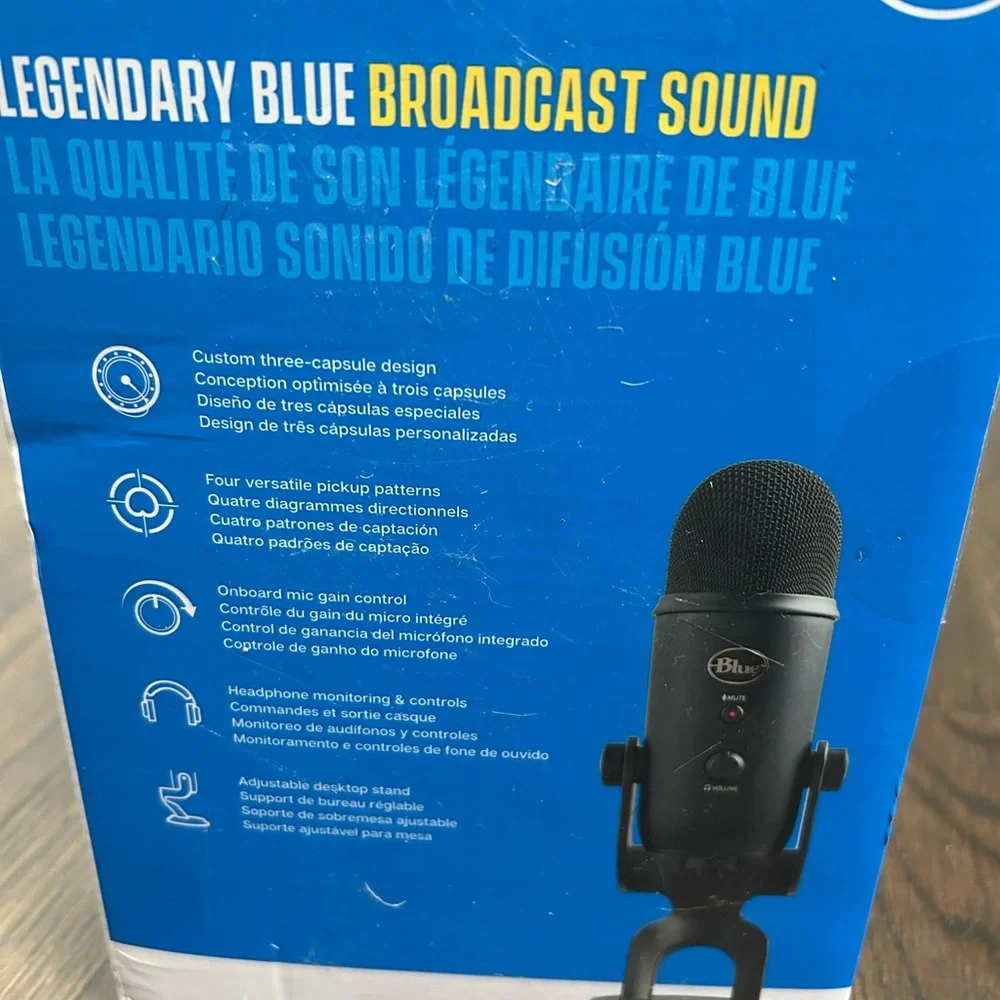 Blue Yeti USB Microphone - Black